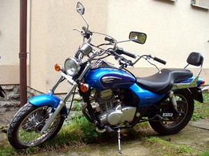 Kawasaki BN 125